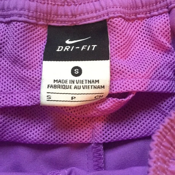 Nike Dri-Fit Shorts - Picture 3 of 8